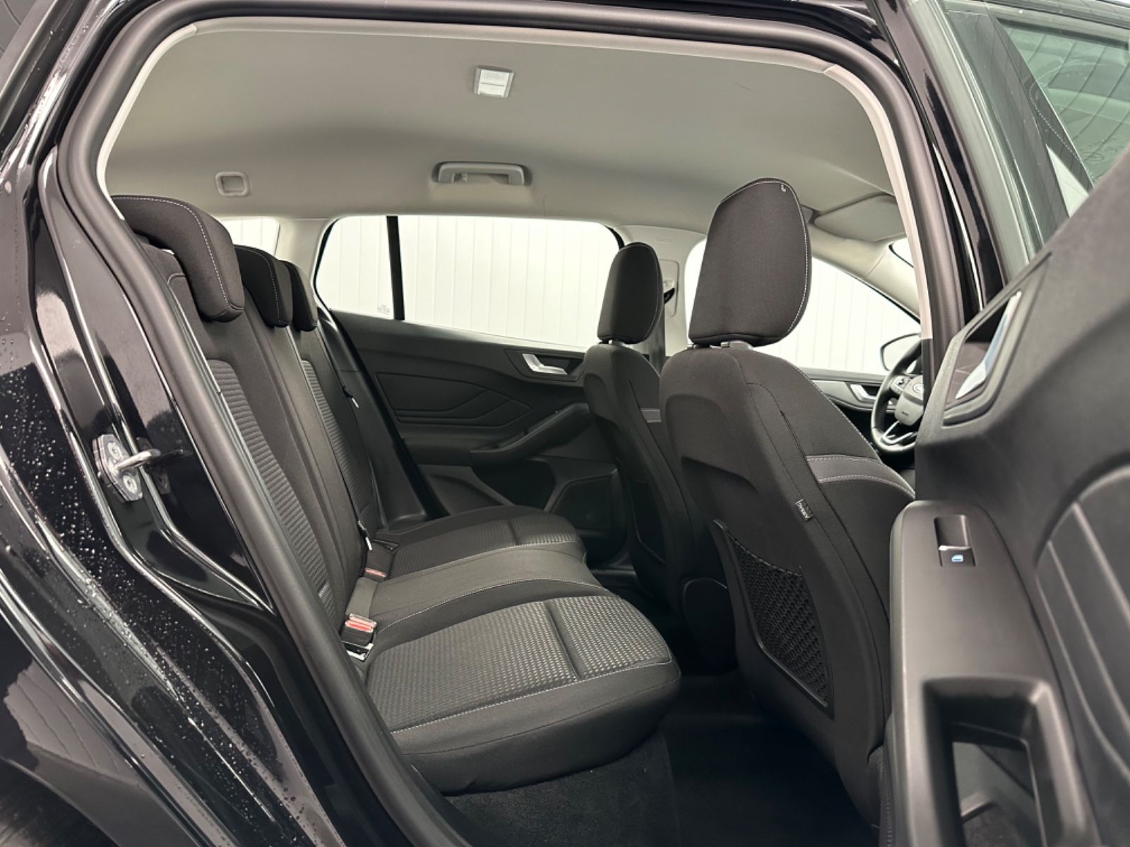 Ford Focus Turnier - Samsaru's Car Outlet