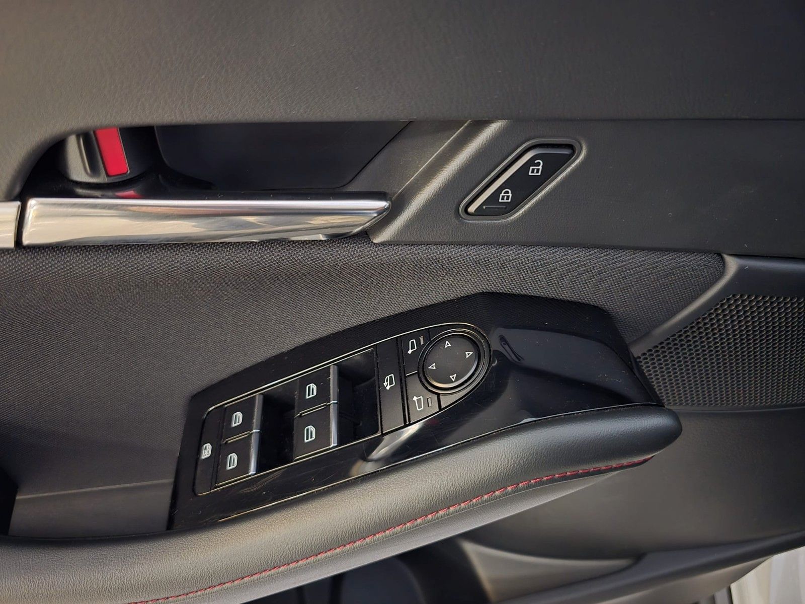 Mazda CX-30 Homura FWD 2025 *140 PS/2,5L AT. *RFK*NAV