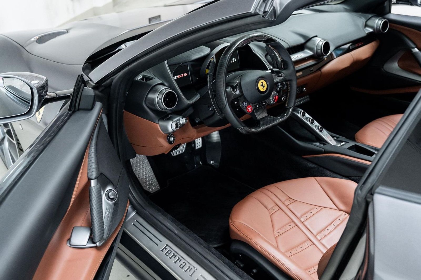 Ferrari 812 GTS - Samsaru's Car Outlet