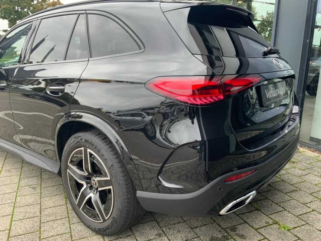 Mercedes-Benz GLC 300 4M AMG+AMBIENTE+DISTRO+MEMORY+NIGHTP.