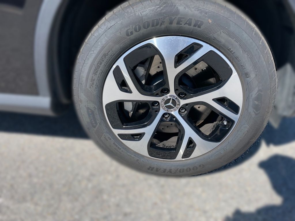 Mercedes-Benz GLC 300 e 4M AVANTGARDE-ADV+*AHK*360°KAM*DISTRO*
