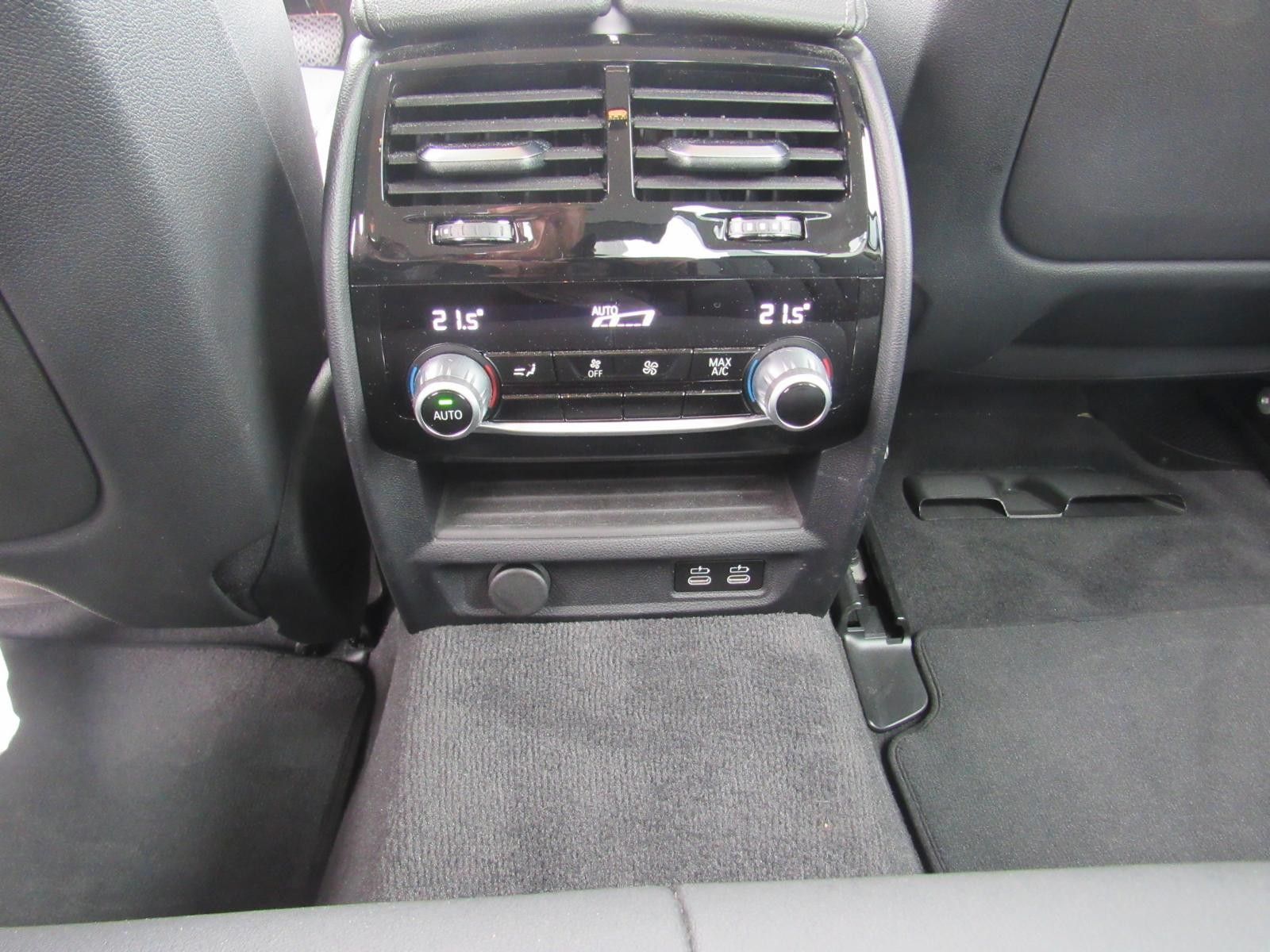 BMW 530e xDrive Limousine Laser, HUD, ACC, DAB, Hifi