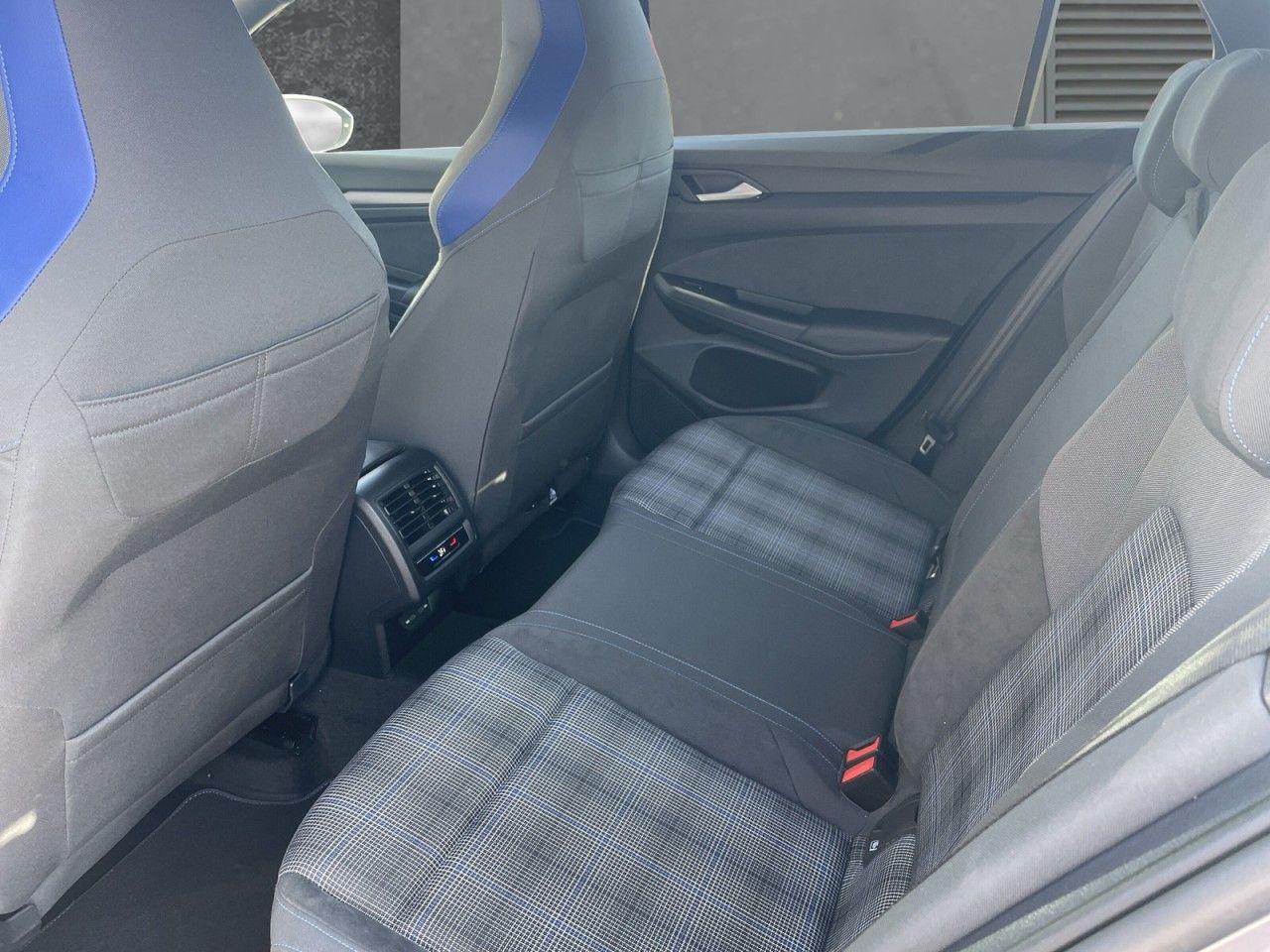 Volkswagen Golf VIII 1.5 TSI eHybrid GTE Automatik Navi+DCC