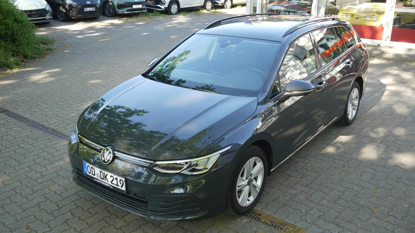 Volkswagen Golf VIII Variant Life - Samsaru's Car Outlet