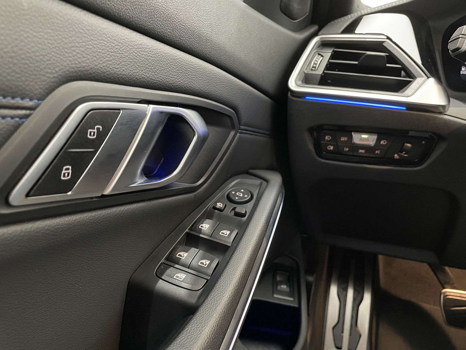 BMW 330d Tour. M Sport - Samsaru's Car Outlet