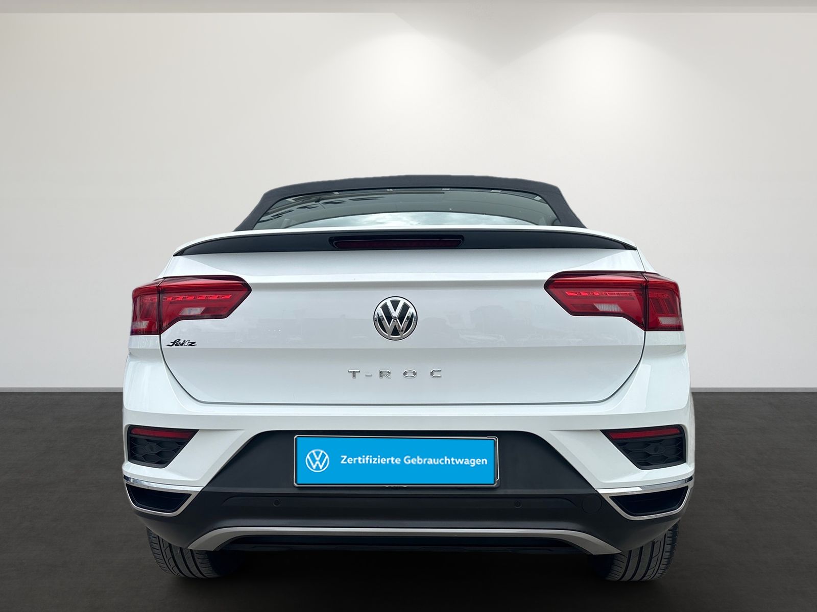 Volkswagen T-Roc Cabriolet 1.0 TSI Style - Samsaru's Car Outlet