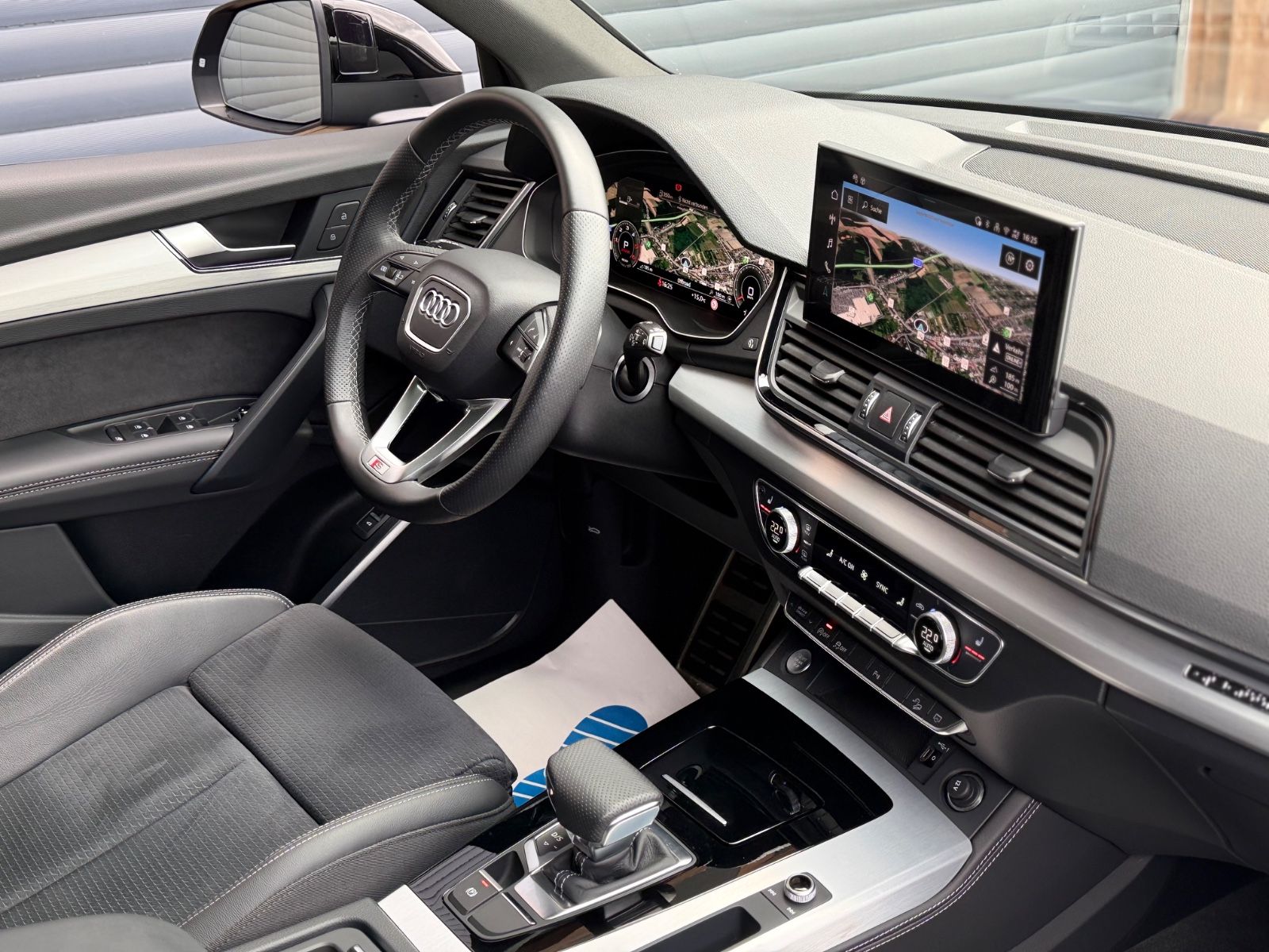 Audi Q5 quattro S-Line/MATRIX/AHK/Pano/Luft/MASSAGE/