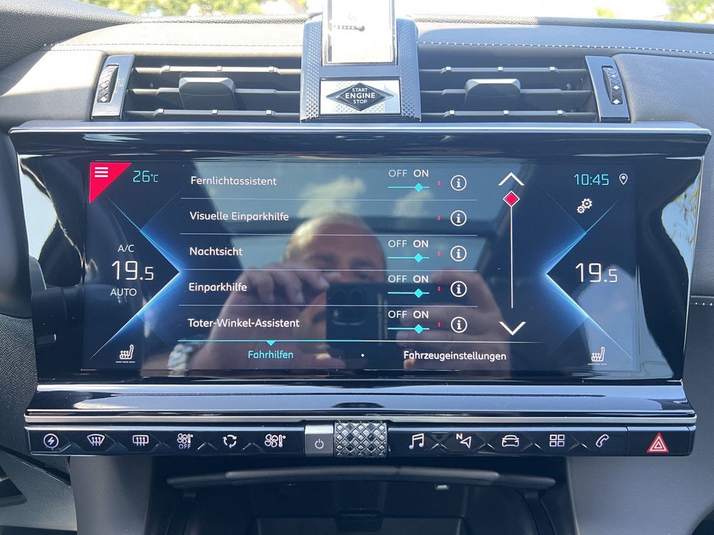 DS Automobiles DS 7 Crossback E-Tense 300 4x4 Louvre