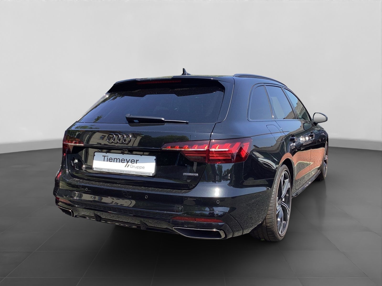 Audi A4 Avant 40 TFSI Q 2x S LINE MATRIX AHK LM19 KAM
