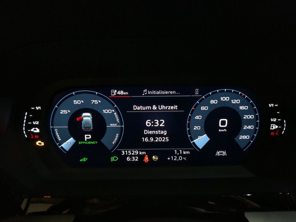 Audi A3 Sportback 40TFSIe S tronic LED Navi SHZ GRA P