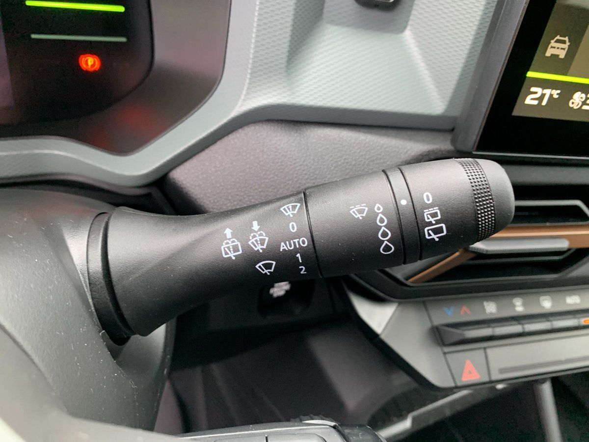 Dacia Duster EXTREME HYBRID 140 - Samsaru's Car Outlet