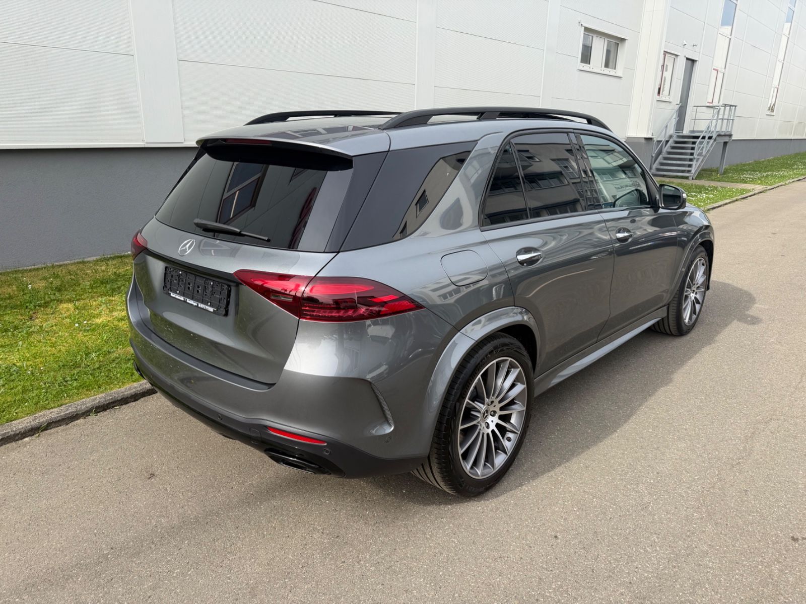 Mercedes-Benz GLE 450 d*AMG*PAN*KAM*HUD*DISTR*LED*AHK*STHZ*21"