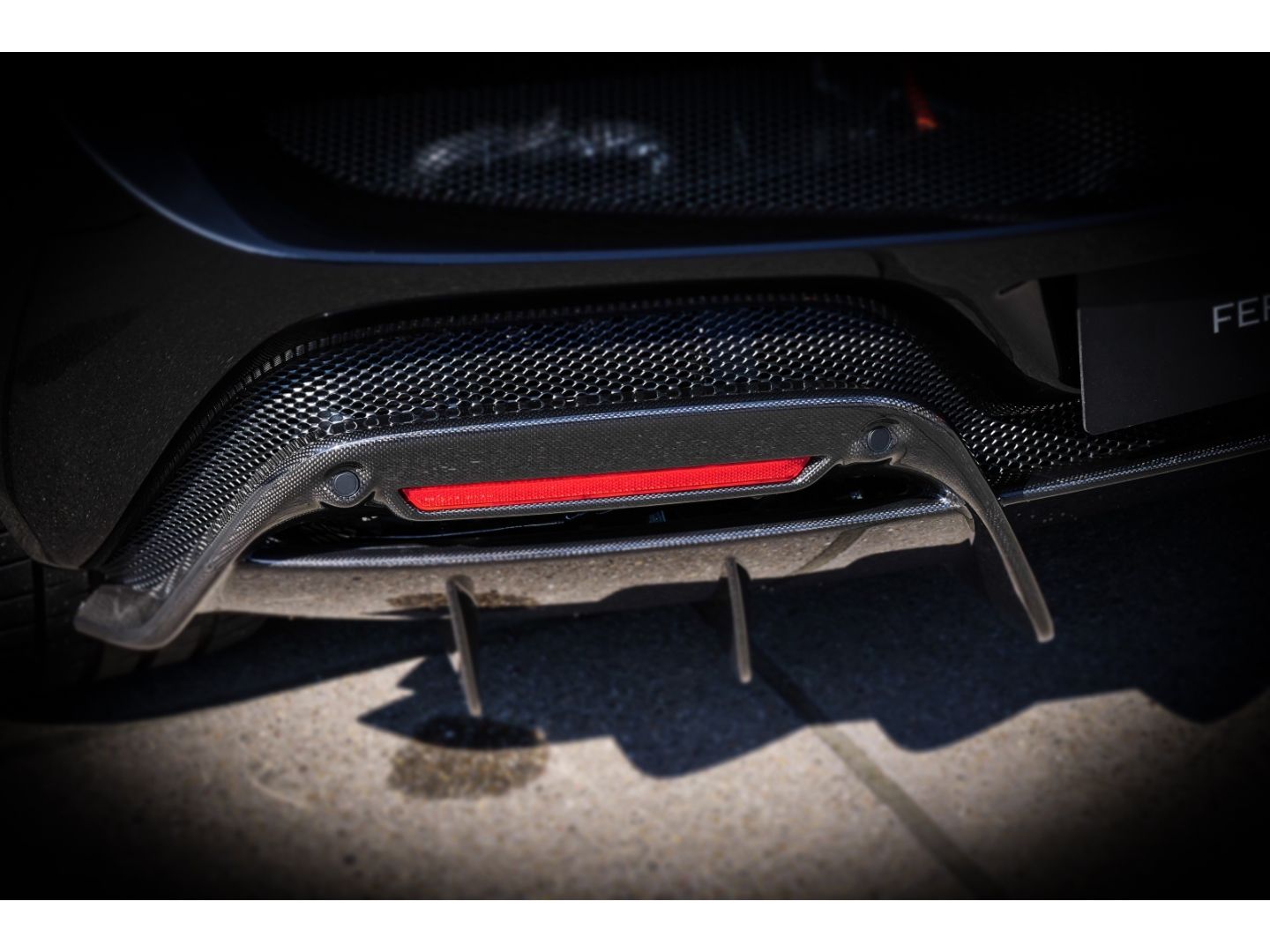 Ferrari 296 GTS - Samsaru's Car Outlet