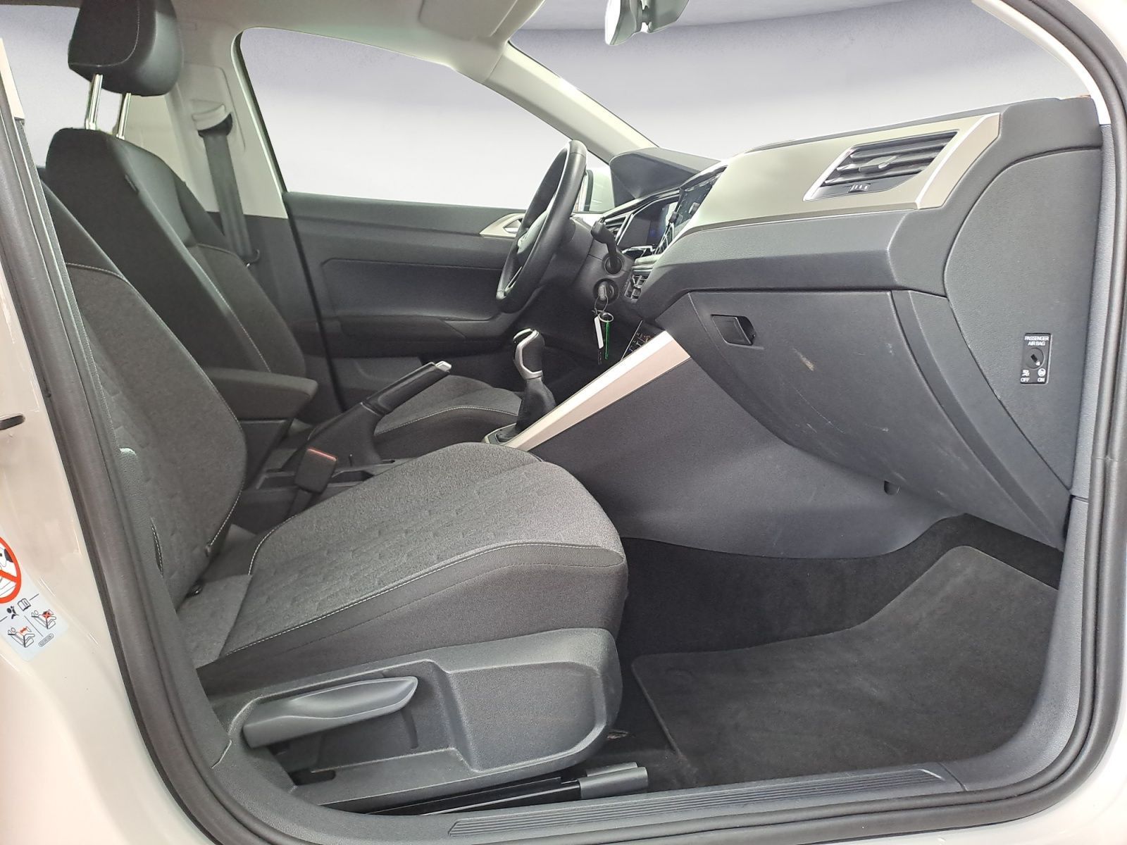 Volkswagen Taigo 1.0 TSI Move - Samsaru's Car Outlet
