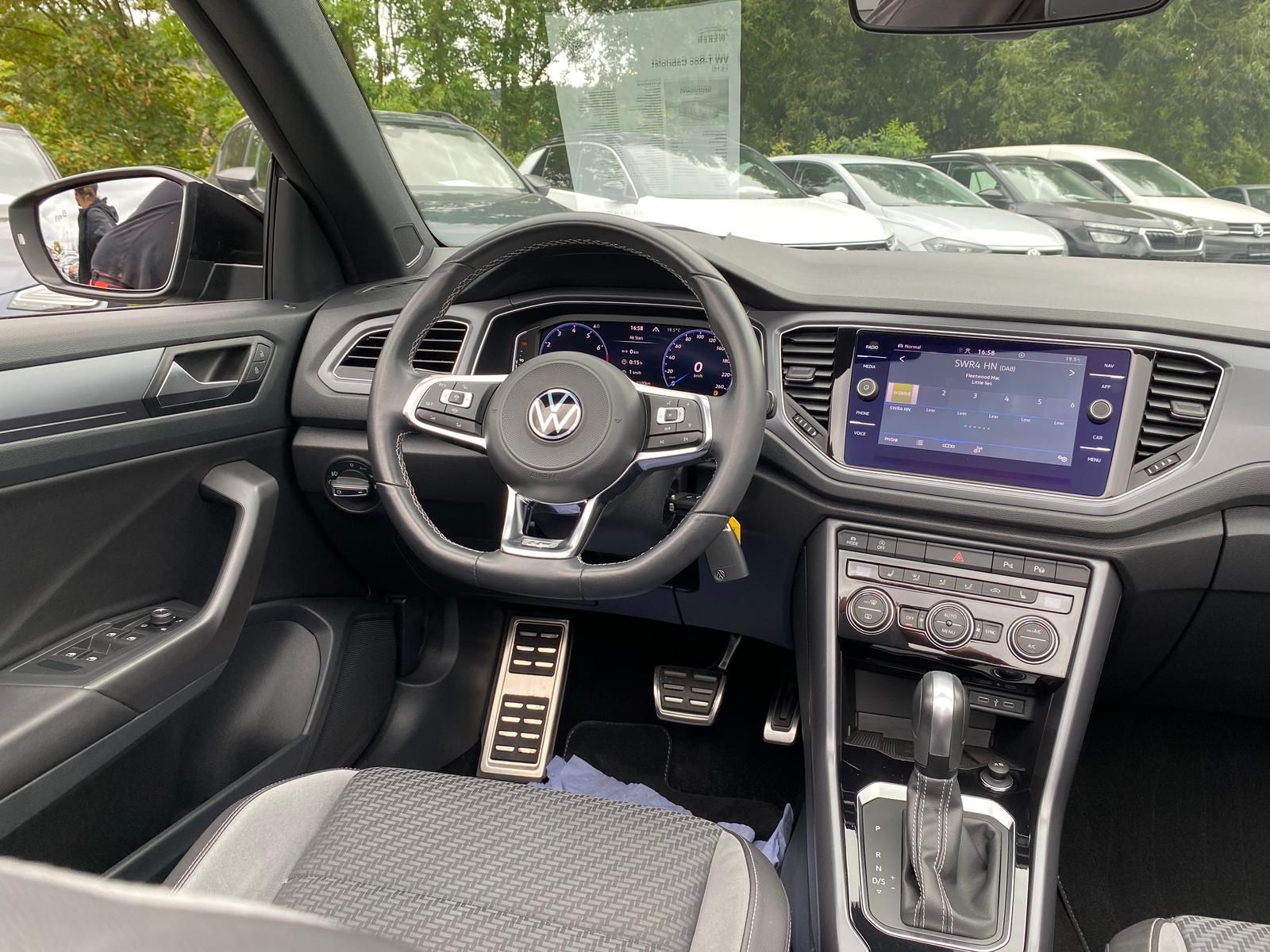 Volkswagen T-Roc R-Line - Samsaru's Car Outlet
