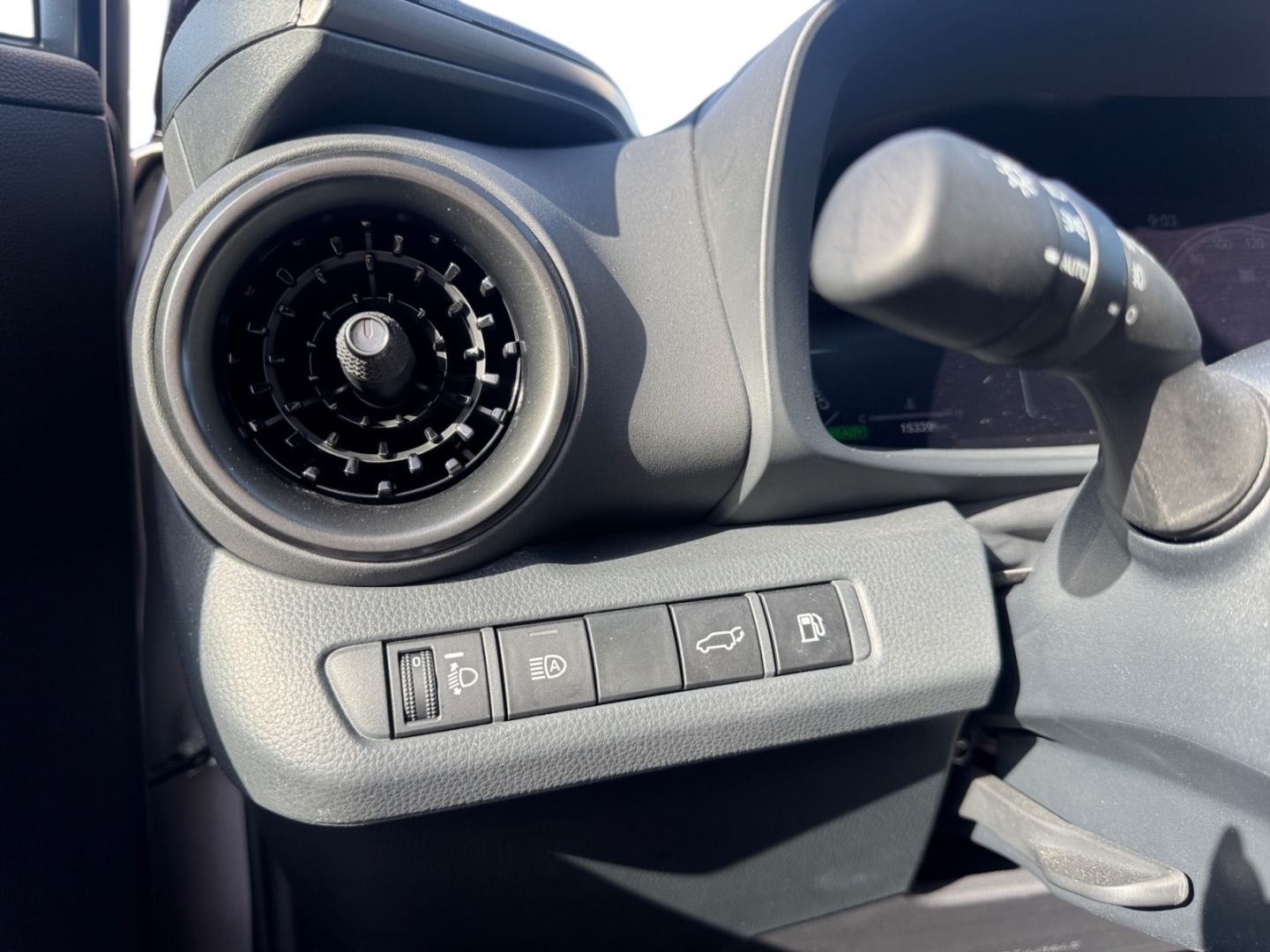 Toyota C-HR Hybrid 1.8 Team Deutschland *Technik-Paket*