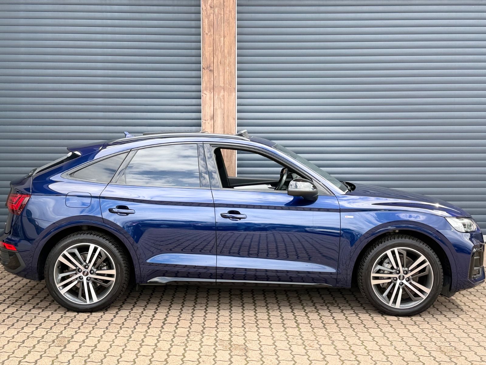 Audi Q5 Sportback quattro S-Line/MATRIX/AHK/Pano/Luft