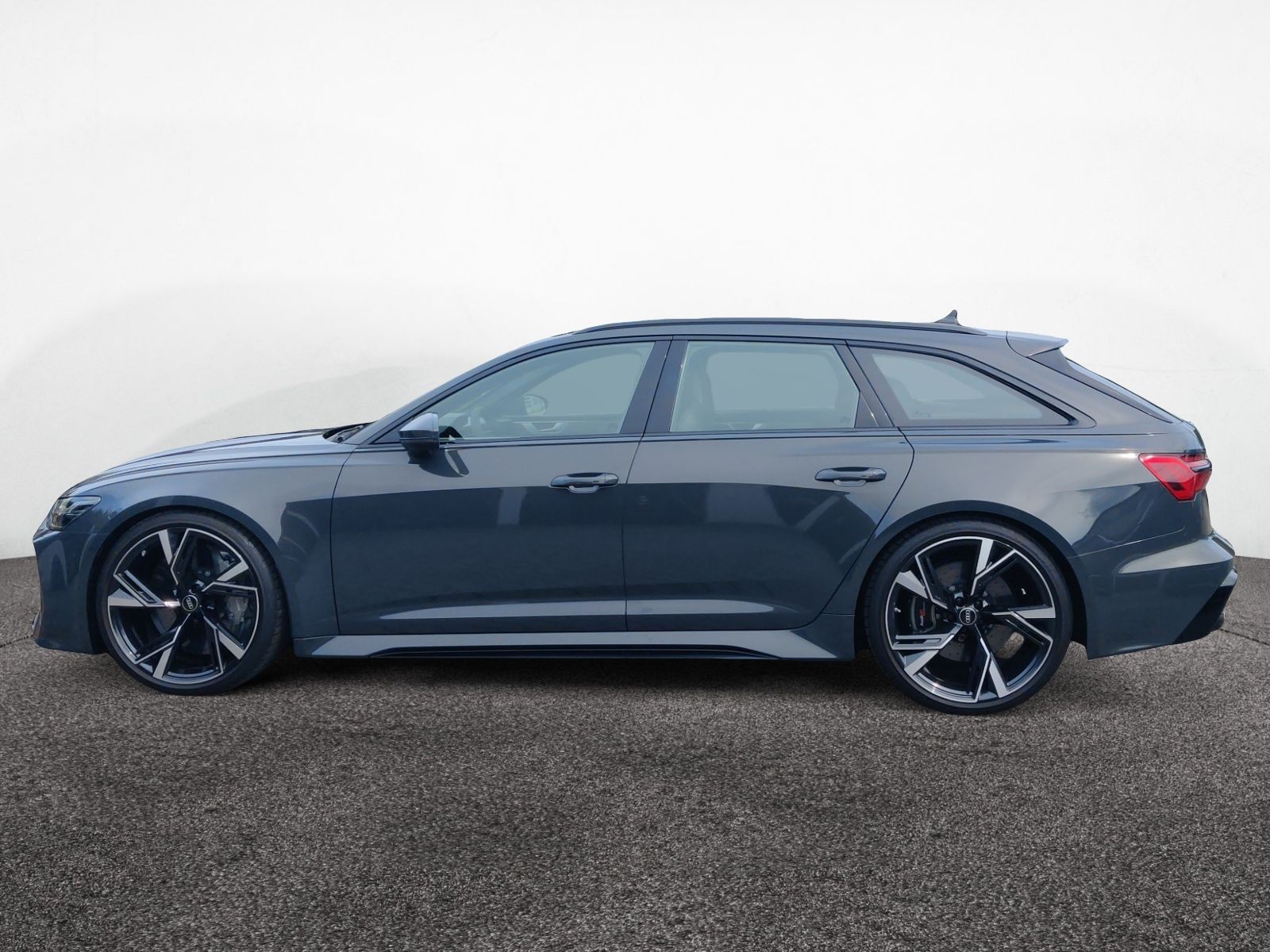 Audi RS6 Avant 4.0 TFSI LED AHK HUD NAVI PANO STHZ