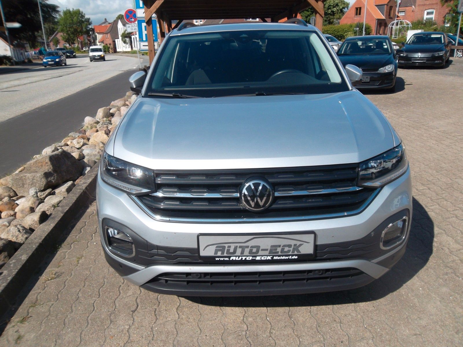 Volkswagen T-Cross 1.0 ACTIVE - Samsaru's Car Outlet