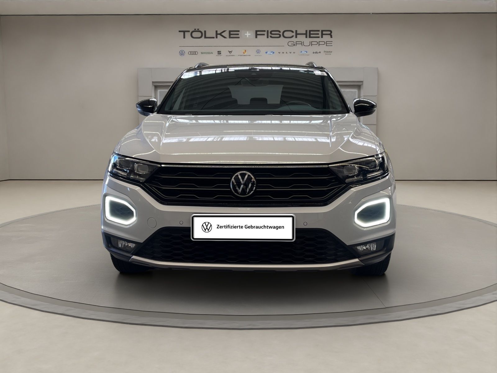 Volkswagen T-Roc 1.5 TSI Sport - Samsaru's Car Outlet