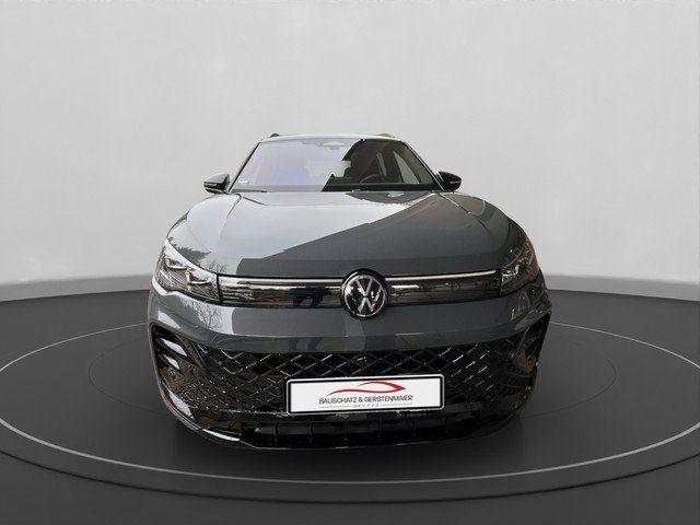 Volkswagen Tiguan 1.5 eHybrid DSG R-Line *HUD*AHK*PANO*SZH*