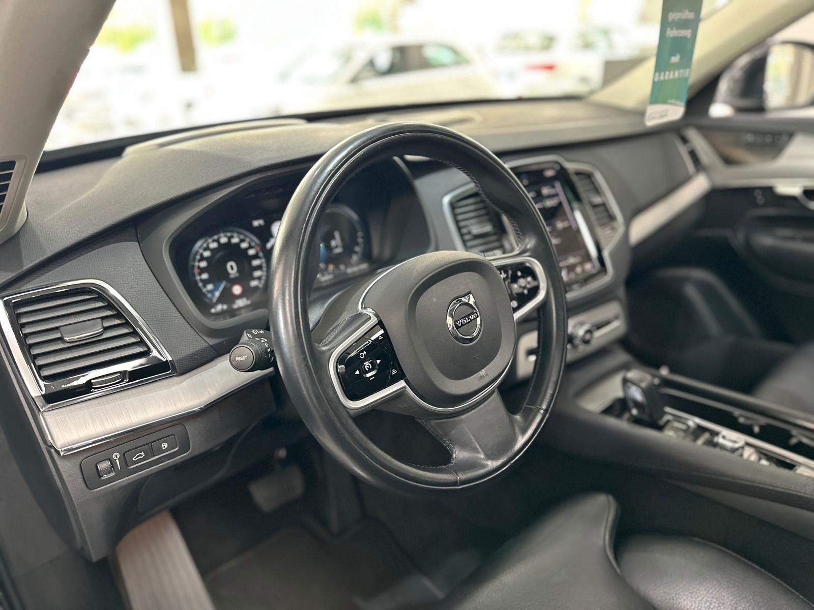 Volvo XC90 T8 Plug-In Hybrid - Samsaru's Car Outlet