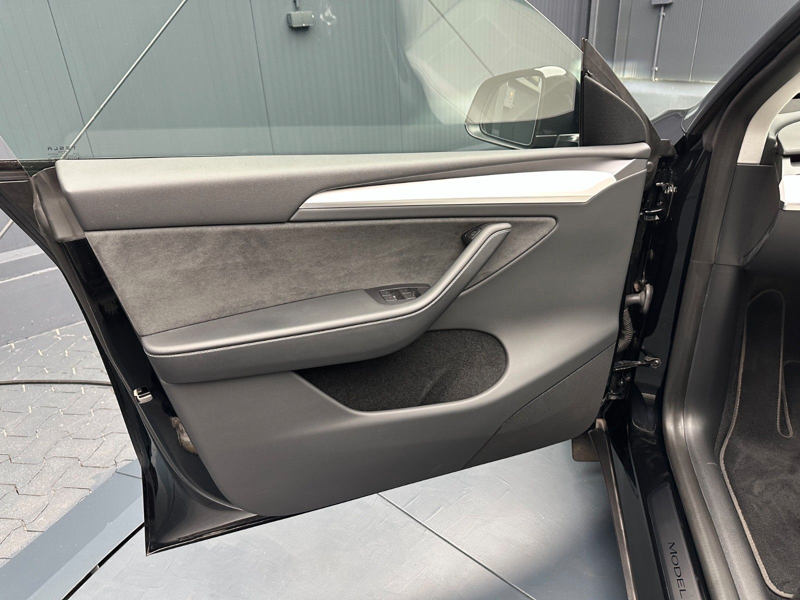 Tesla Model Y Performance Dual AWD*LEDER/Weiss*21Zoll*