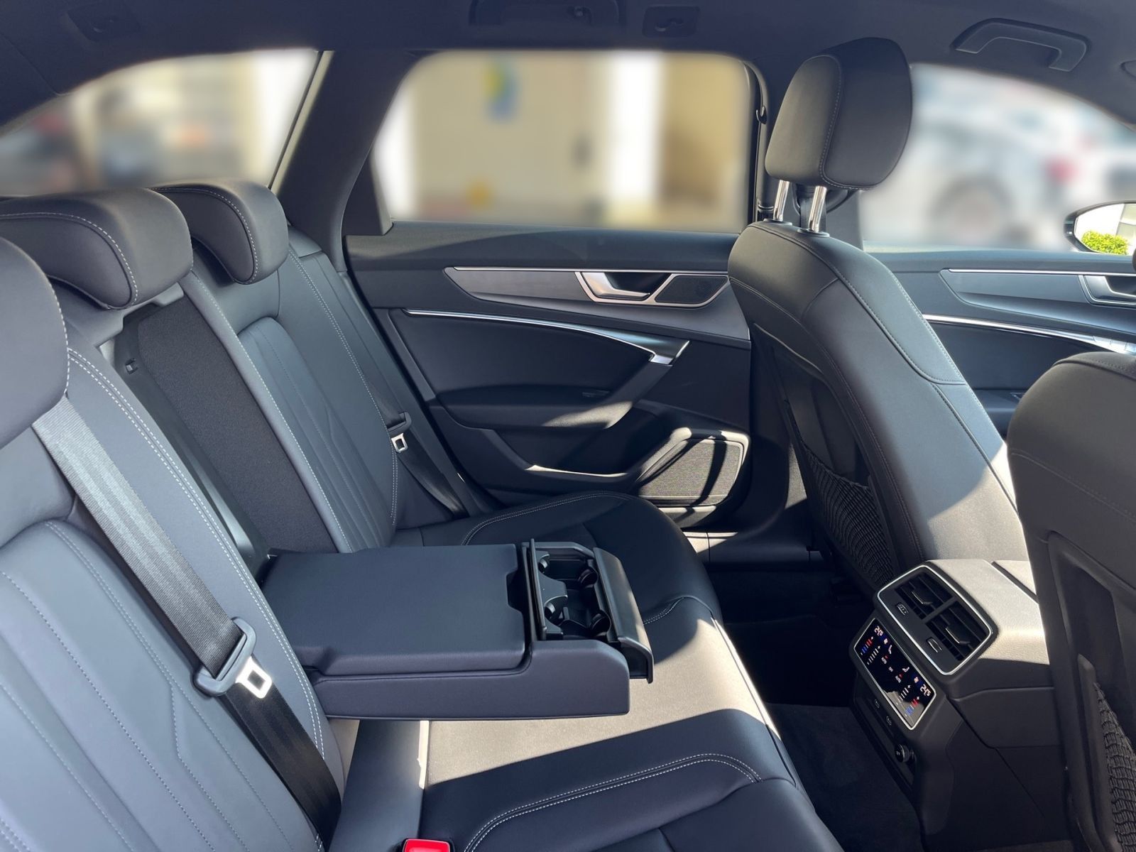 Audi A6 Avant 40 TDI SPORT - Samsaru's Car Outlet