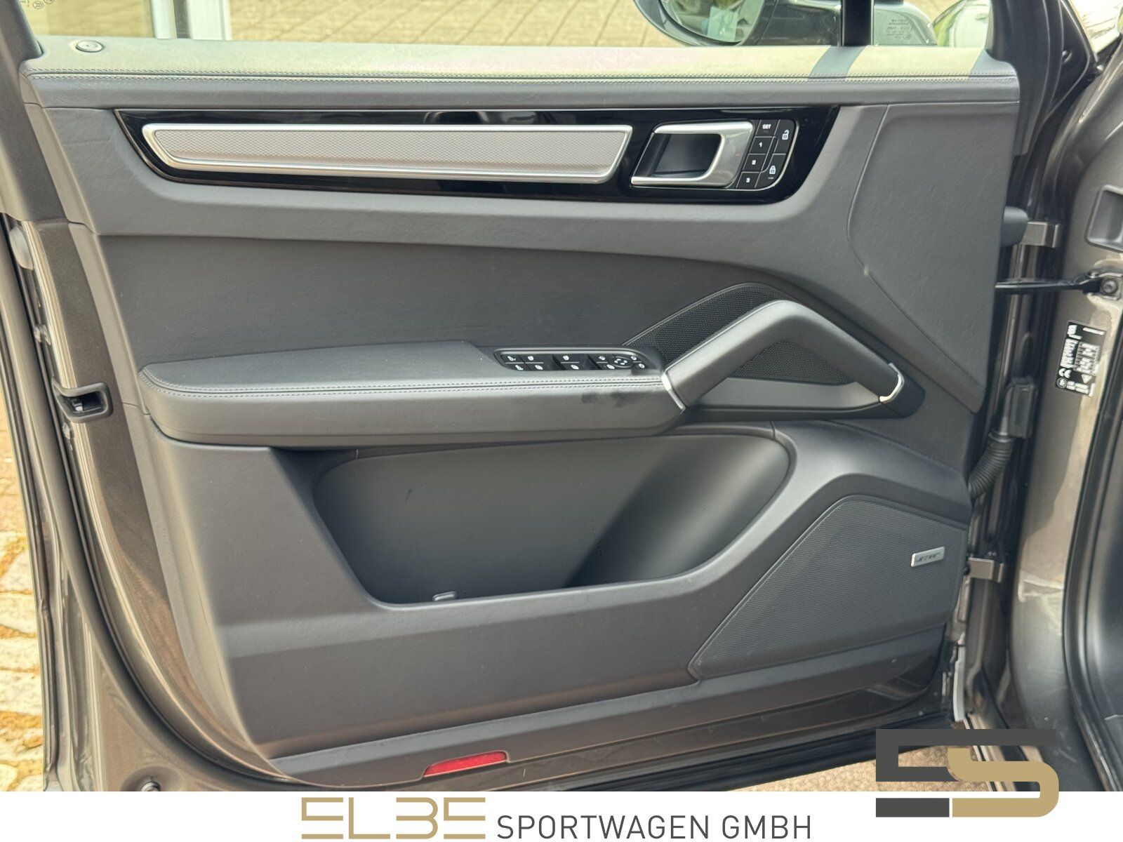 Porsche Cayenne GTS MATRIX PANO LUFT E-AHK BOSE 360° HUD