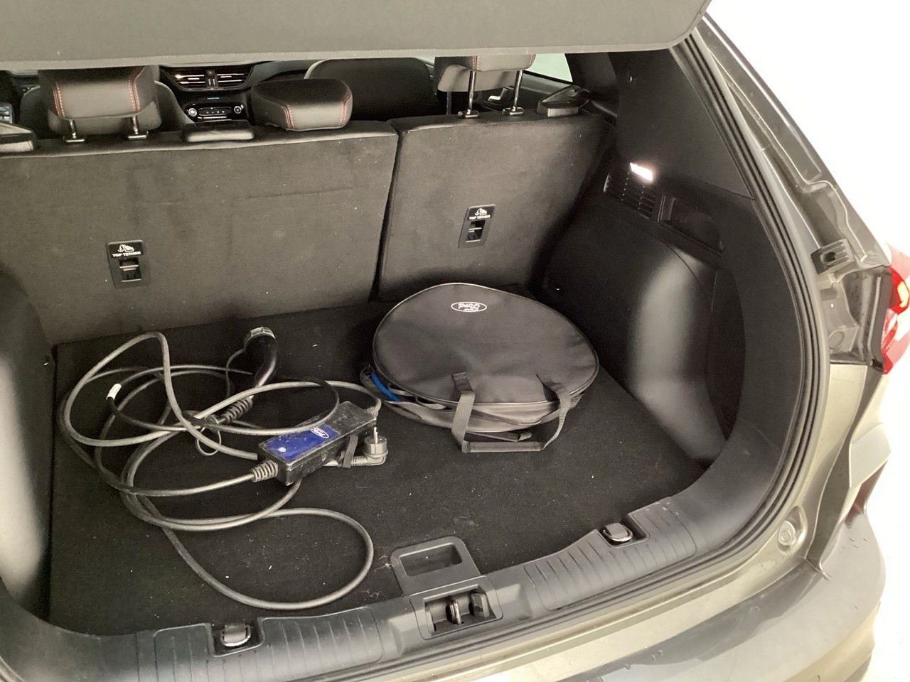 Ford Kuga ST-Line X PHEV Auto/AHK/NAVI/360KAMERA/SHZ