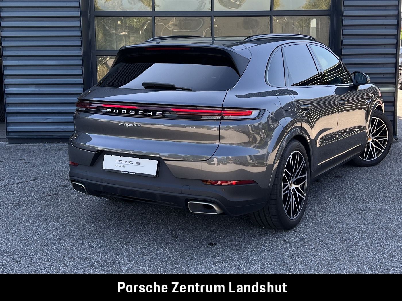 Porsche Cayenne E-Hybrid | Luftfederung | InnoDrive |