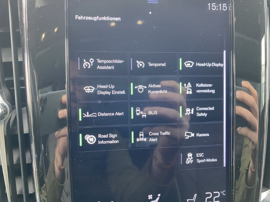 Volvo V60 R Design Plug-In Hybrid AWD T8 Twin Engine E