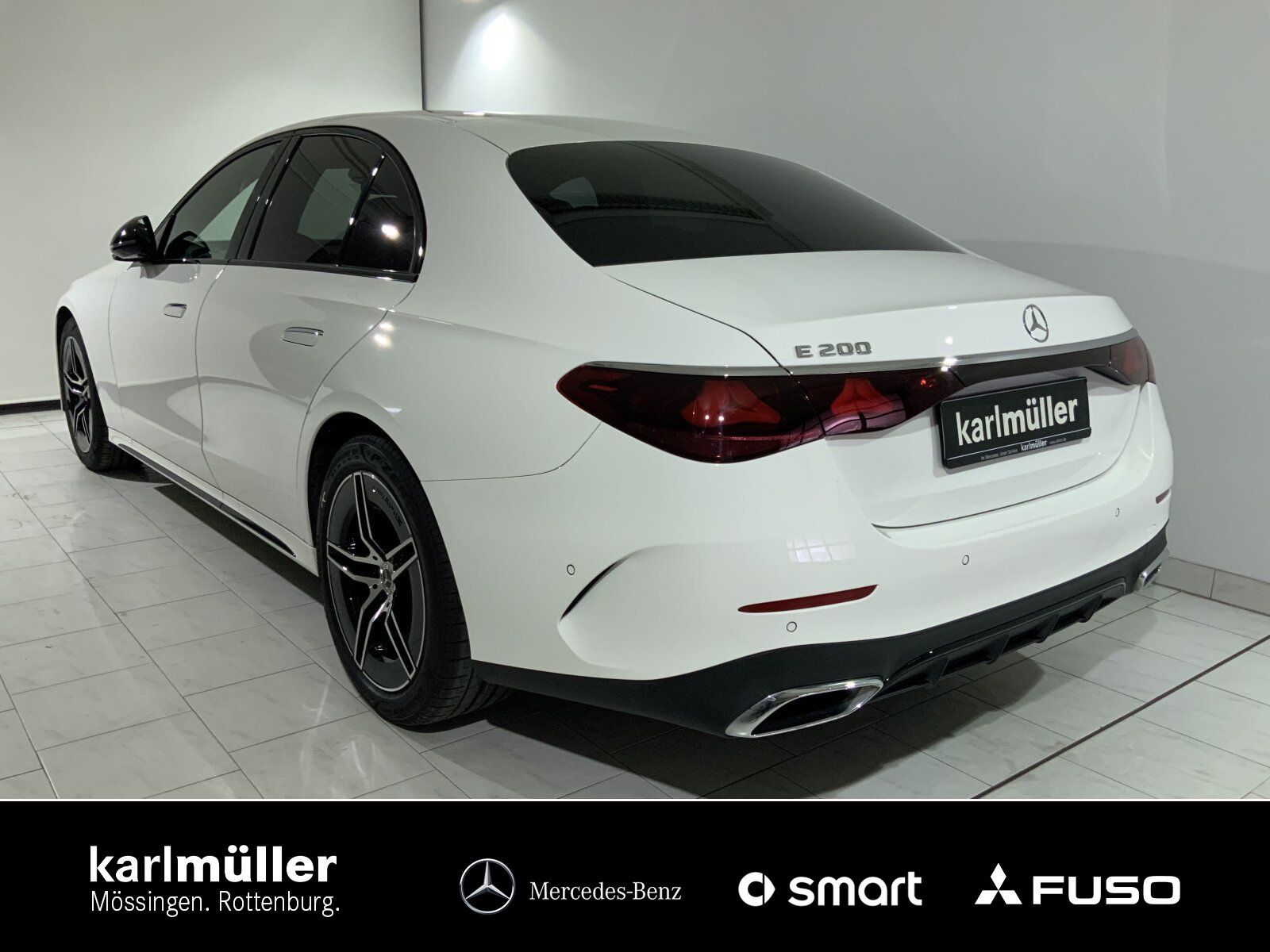 Mercedes-Benz E 200 AMG-L - Samsaru's Car Outlet