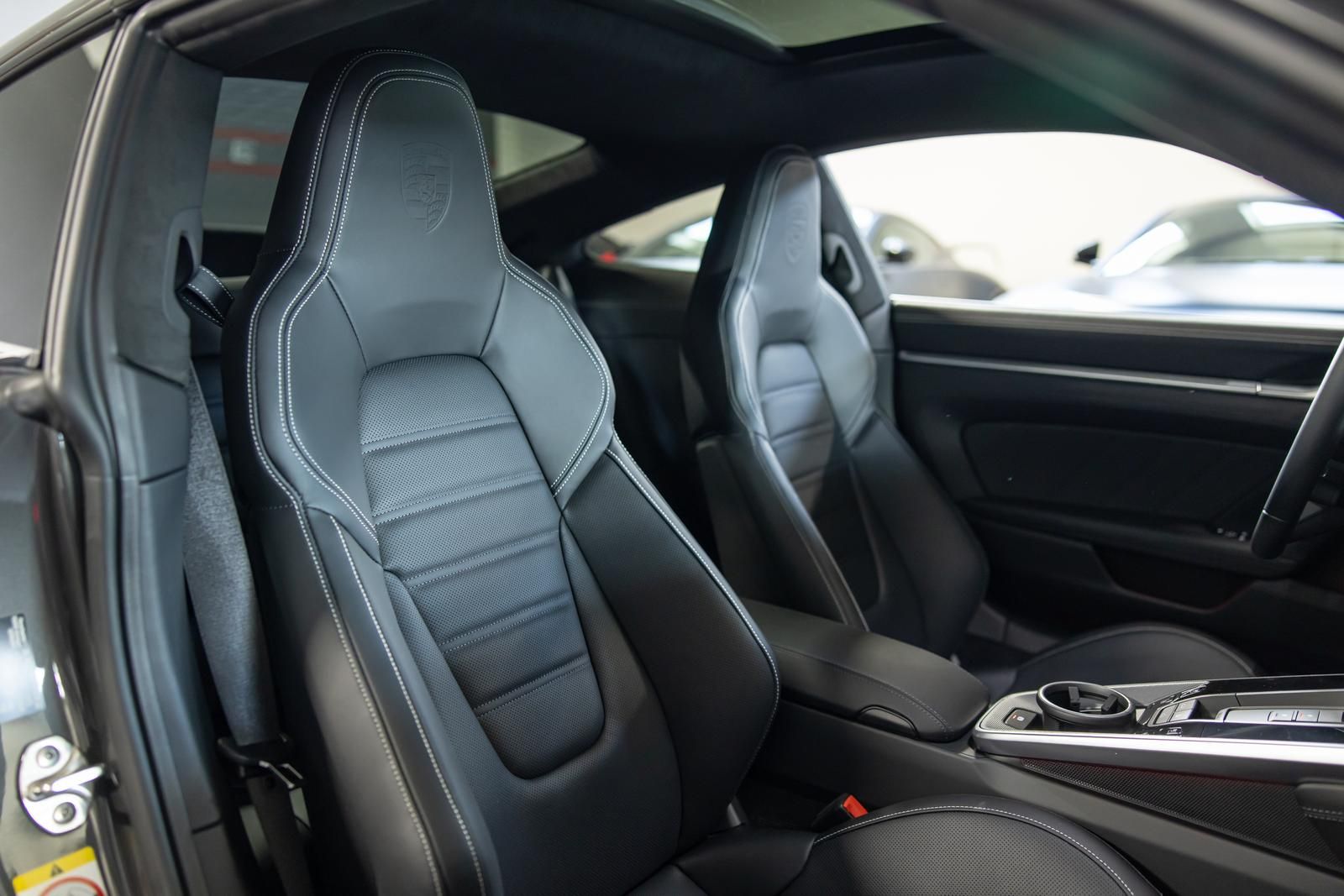 Porsche 992.1 Turbo PDLS+ PANO BURMESTER LIFT SPORT-AGA