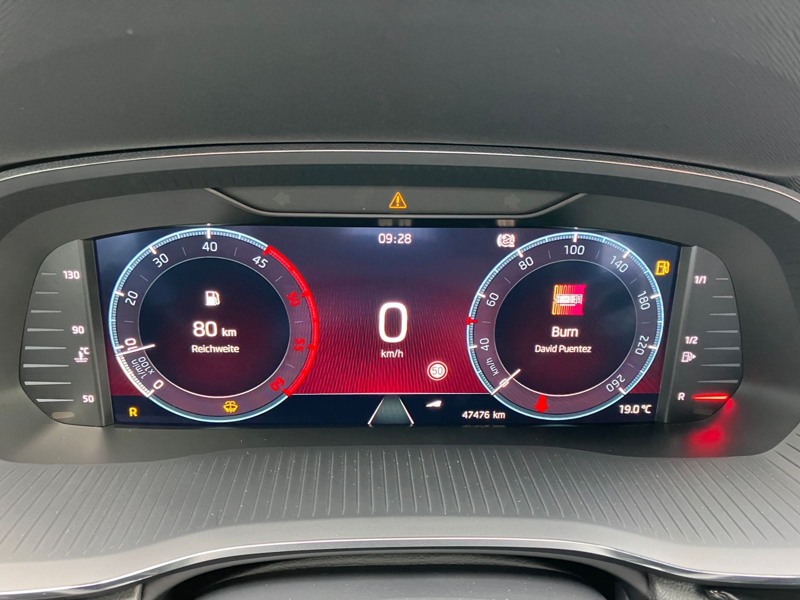 Skoda Octavia Combi 2.0 TDI Sportline - Samsaru's Car Outlet