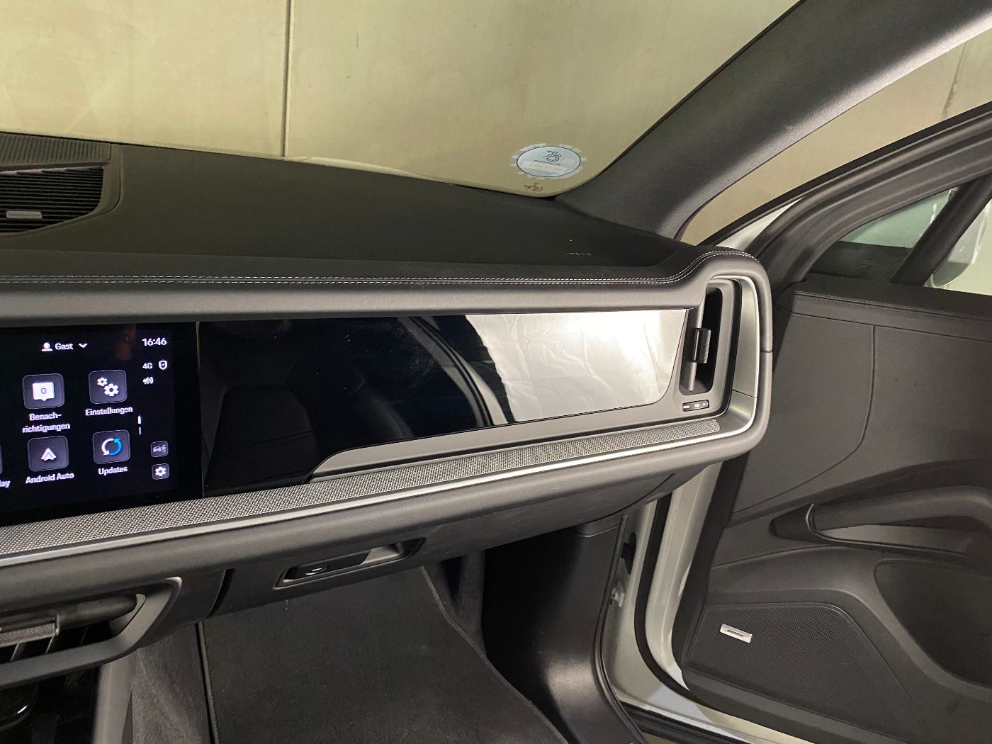 Porsche Cayenne E-Hybrid | Nachtsicht | InnoDrive |