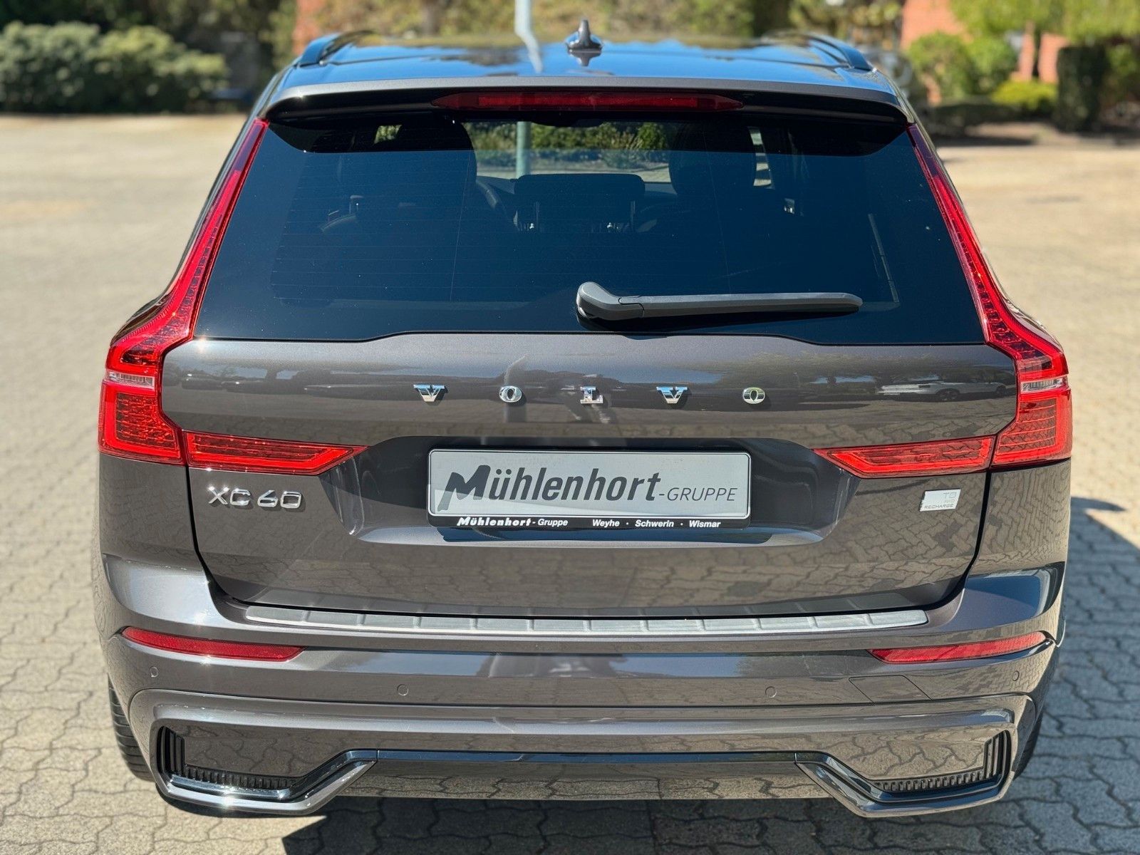 Volvo XC60 T8 AWD ULTIMATE DARK-AHK-Luft-Pano-Sthg-21"