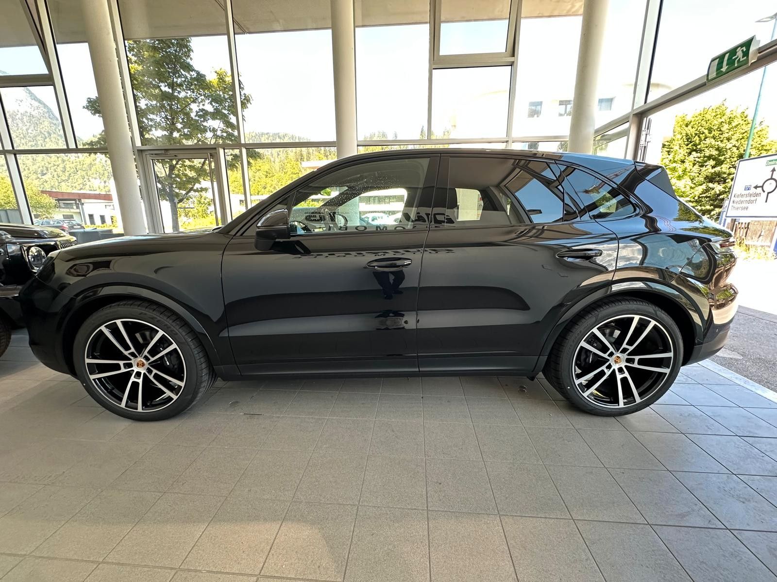Porsche Cayenne Facelift MY25/sw/-21,5%/Pan/Priv/14W/22