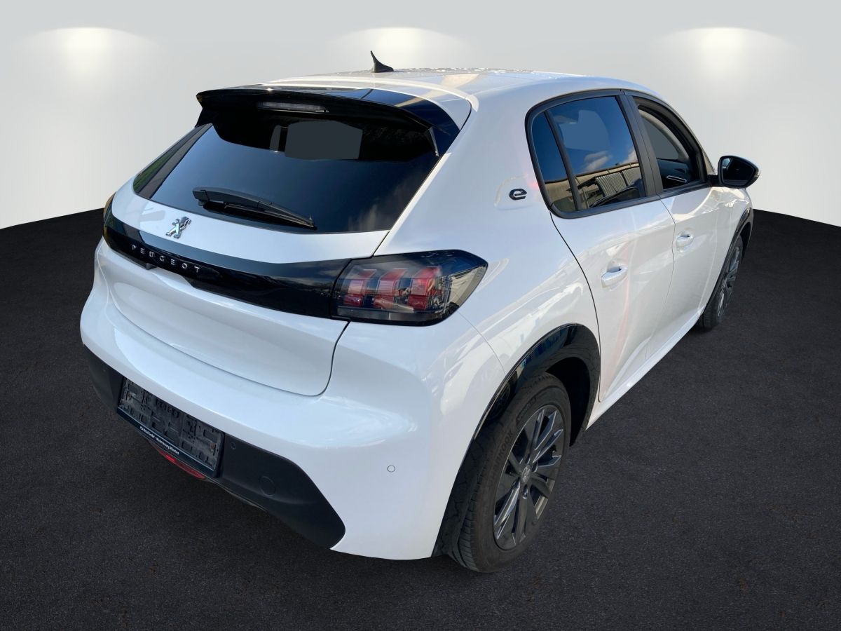 Peugeot 208 Elektro 136 Active - Samsaru's Car Outlet
