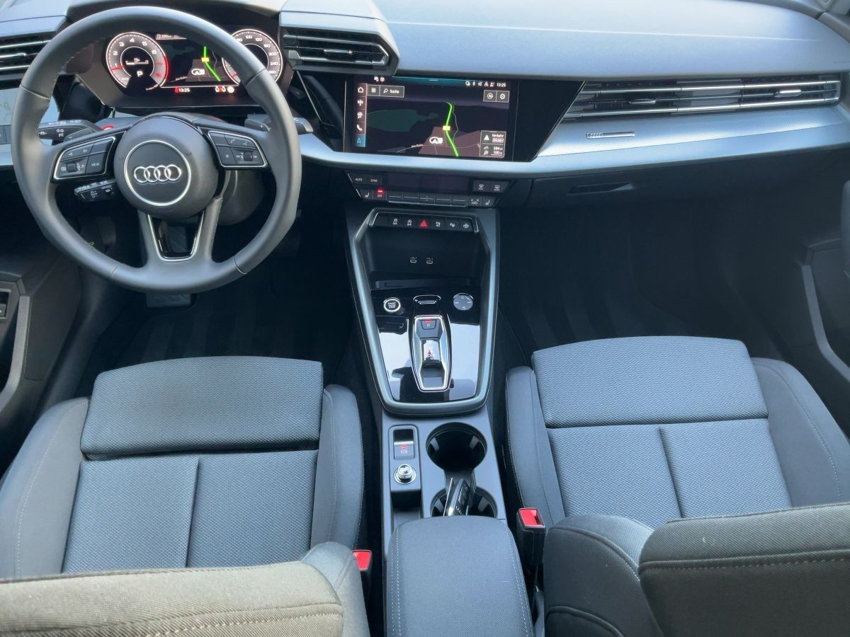 Audi A3 Sportback 35 TFSI S-TR ADVANCED - Samsaru's Car Outlet