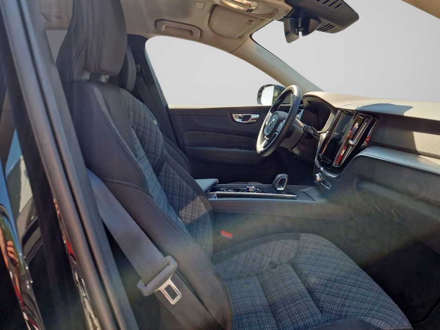 Volvo XC60 B5 B AWD Core