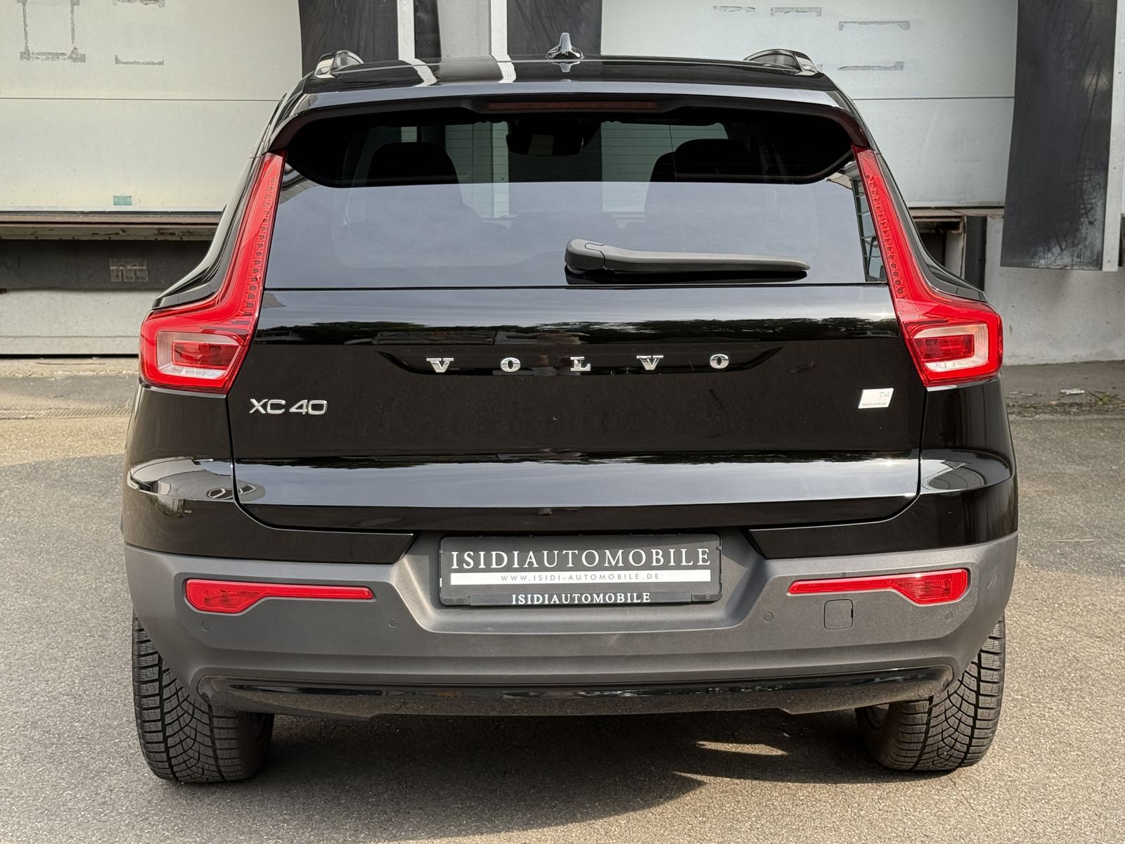 Volvo XC40 R Design Expression Recharge Plug-In Hybrid