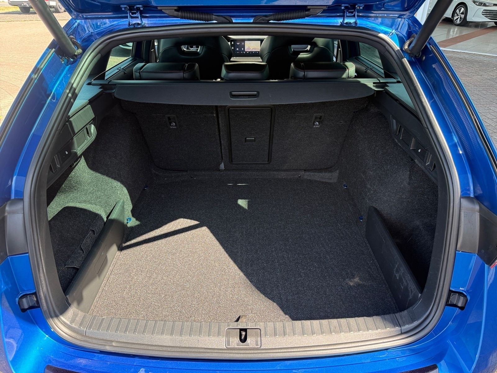 Skoda Octavia Combi 2.0 TDI DSG 4x4 RS PLUS - Samsaru's Car Outlet