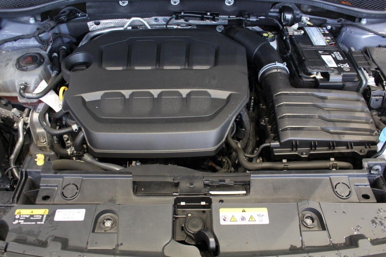 Cupra Formentor VZ 4Drive TOP-VIEW/AHK/BEATS/WINTERPAK