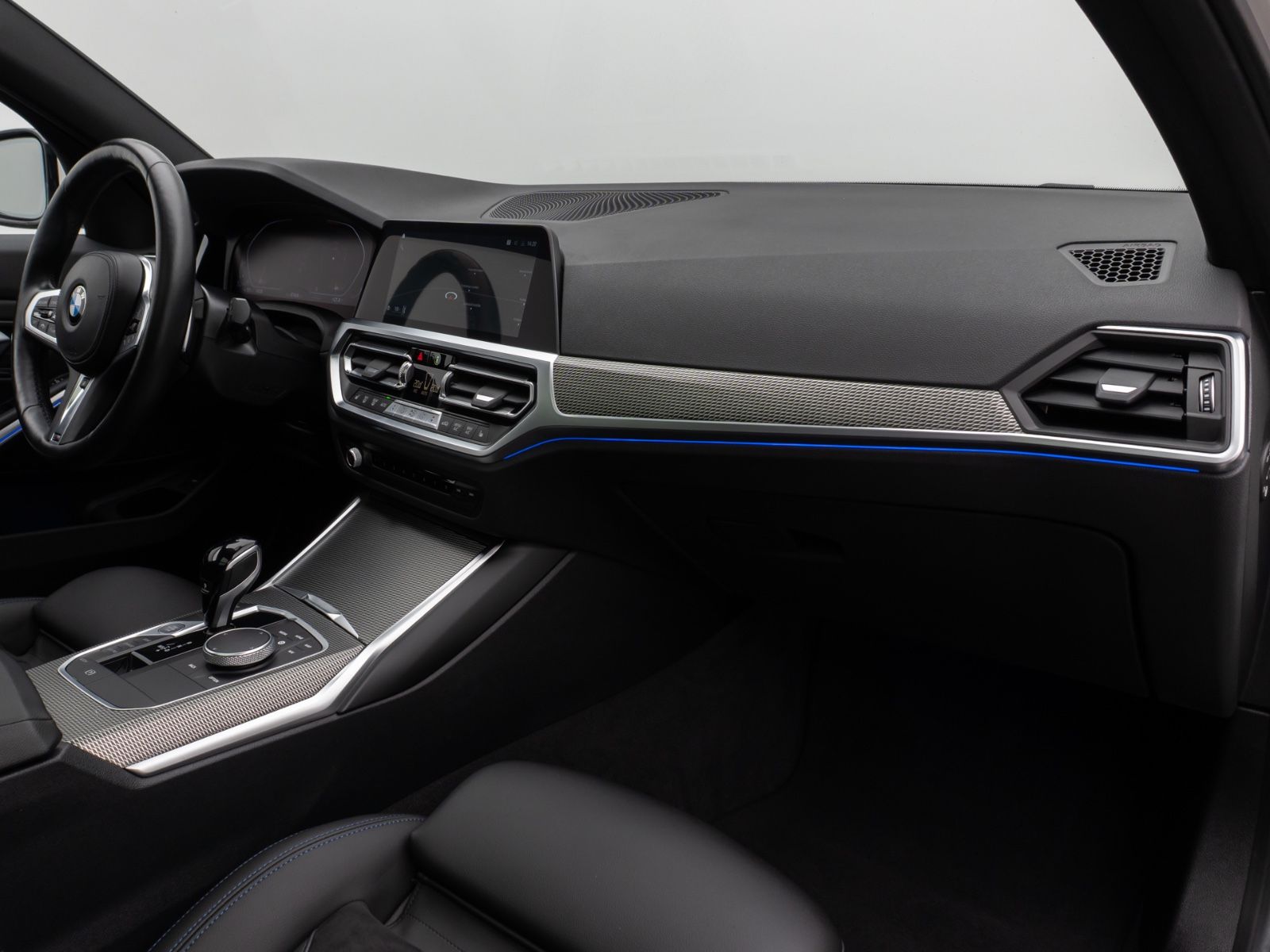 BMW 320d M Sport - Samsaru's Car Outlet