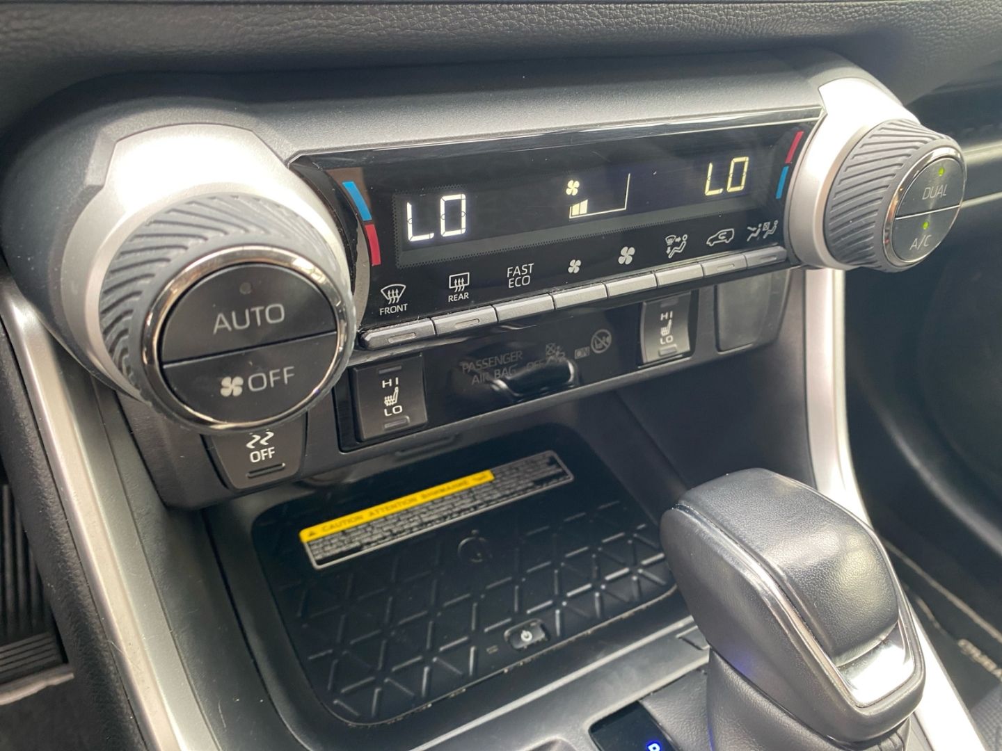 Toyota RAV 4 2.5 4x2 Hybrid Team - Samsaru's Car Outlet