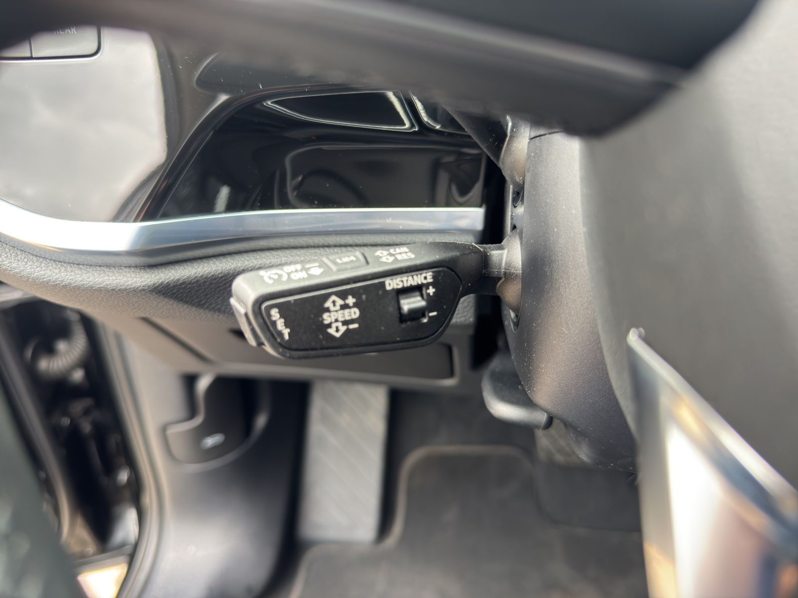 Audi Q3 35 2.0 TDI quattro advanced - Samsaru's Car Outlet