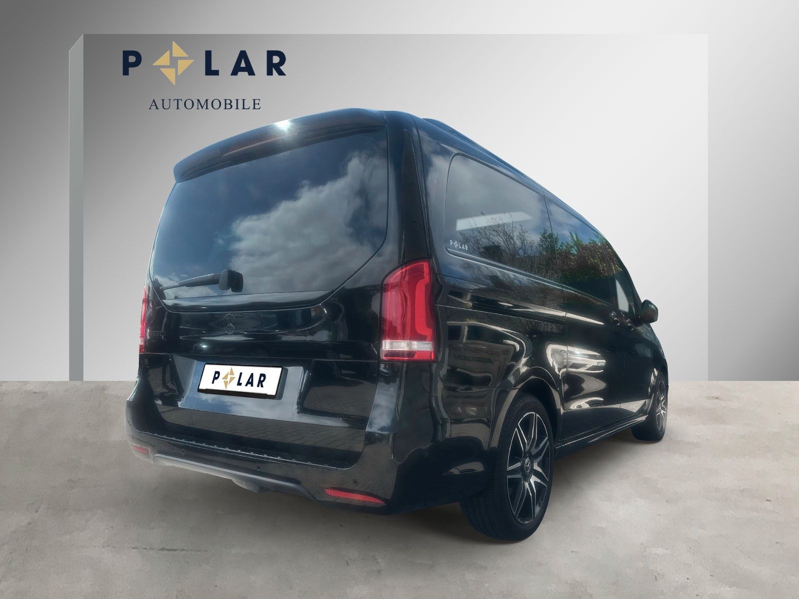 Mercedes-Benz V 250 AMG-Line - Samsaru's Car Outlet