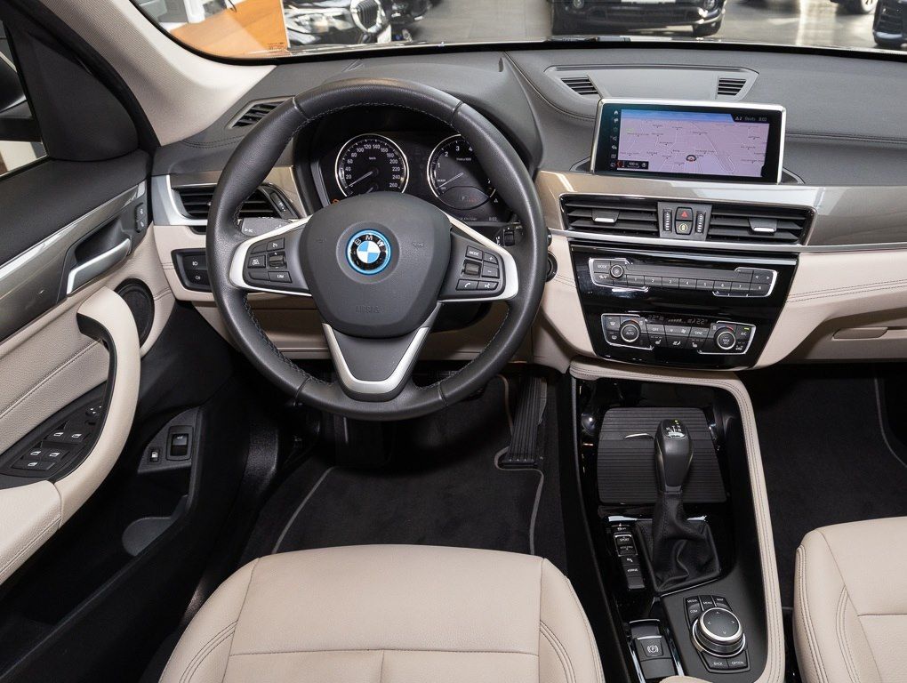 BMW X1 xDrive25e xLine - Samsaru's Car Outlet