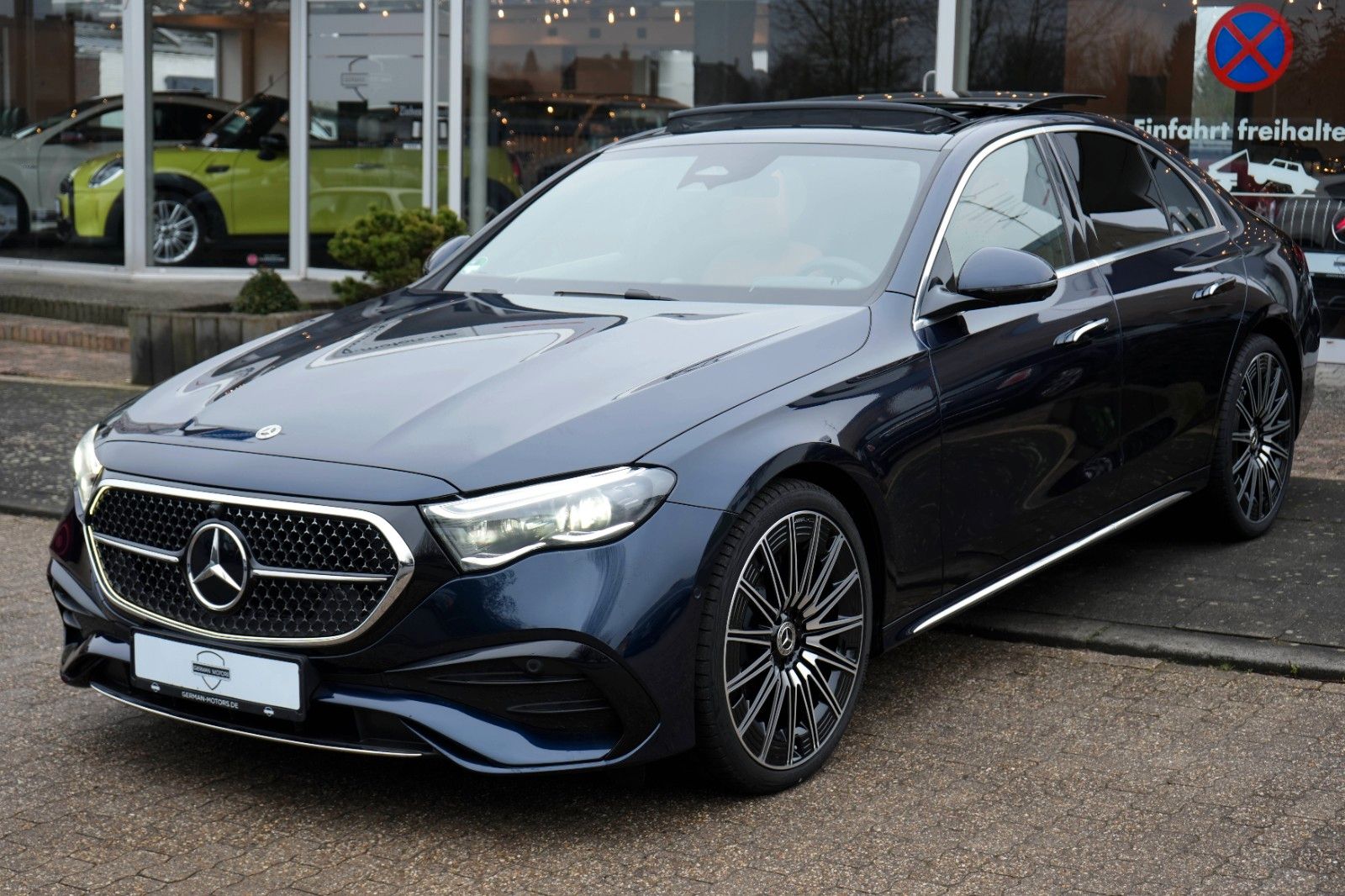 Mercedes-Benz E 200 AMG Premium Plus - Samsaru's Car Outlet
